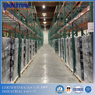 US Standard Steel Teardrop Style Pallet Racking for industrial storage solution