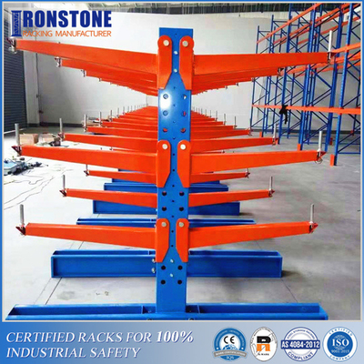 Support en porte-à-faux conçu par professionnel en métal avec la structure durable pour les cargaisons en forme impaire