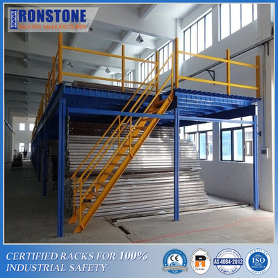 Mezzanines industrielles avec support de rack